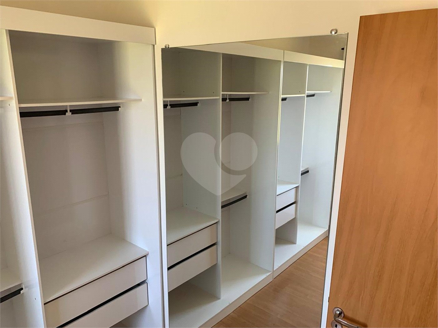 Apartamento a venda no condomínio Monte Berlim