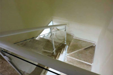 Casa de Alto Padrão à Venda e Locação - Condomínio Vila Verde