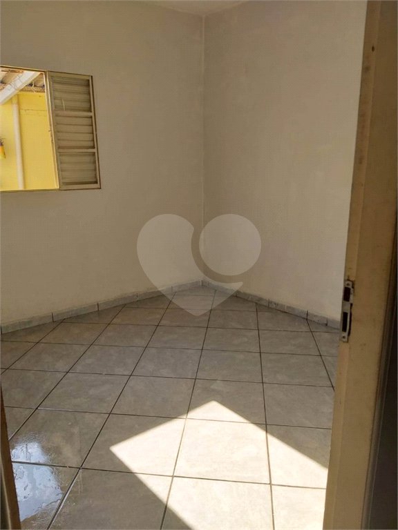 Casa térrea na Vila Brasilia
