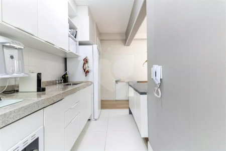 Apartamento Garden à venda ? 500 m do Metrô Conceição | Reformado e com quintal privativo