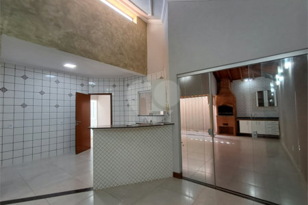 Casa à venda próxima ao SESC com 3 suites