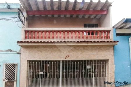 Casa com 154m², 2 dormitórios, 1 vaga, à venda na Vila Ema.