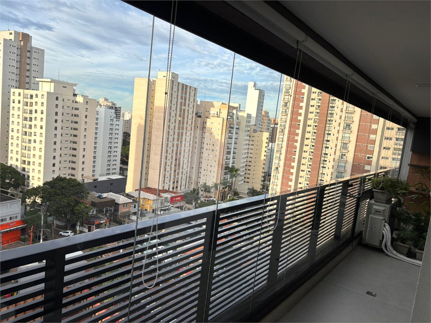 Apartamento com 73m², 2 dormitórios, 2 suítes e 1 vaga próximo ao Parque Ibirapuera em São Paulo - SP.