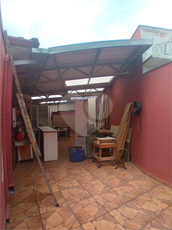 Casa + salão comercial na Vila Vista Alegre