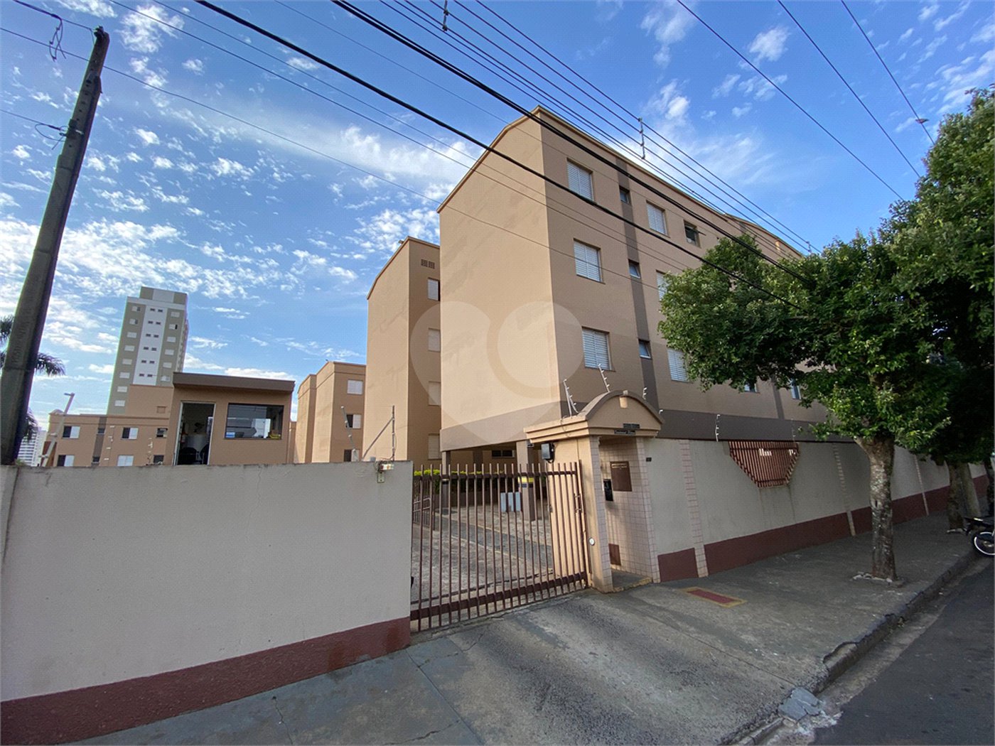 Apartamento à Venda no Residencial Heloisa – Jardim São Carlos (Região Central)