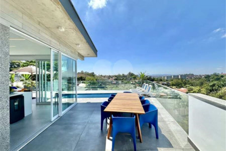 Casa Contemporânea e Mobiliada no Condomínio Palos Verdes – A Essência do Alto Padrão na Granja Viana – 7 suítes, 4 pavimentos com elevador