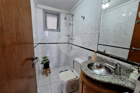 Cobertura com 193m², 4 quartos (2 suítes), 2 garagens, à venda no Jardim Marajoara