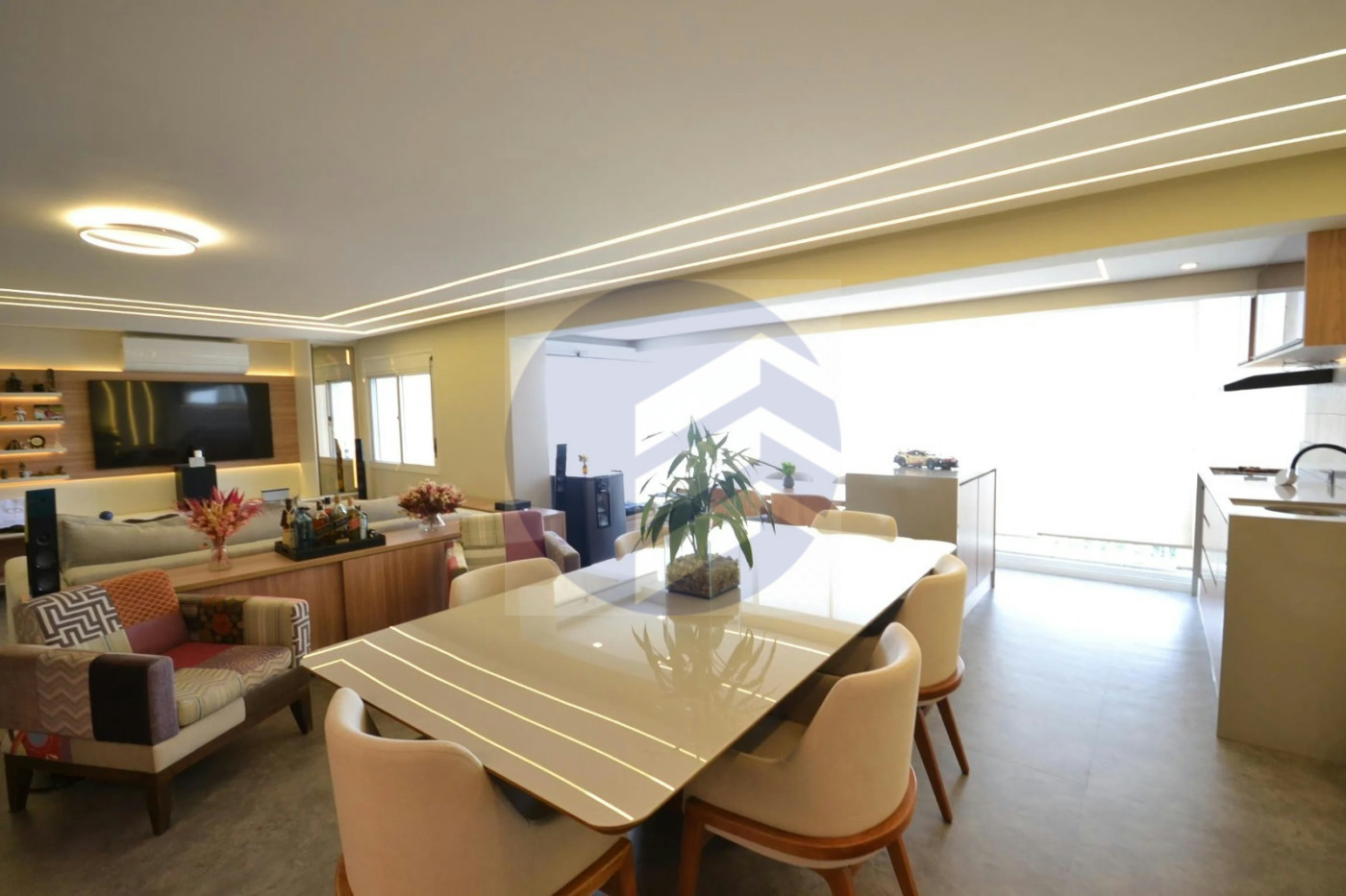 Apartamento à venda com 3 quartos, sendo 2 suítes, em Jardim Olympia, São Paulo - SP