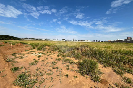 Lote a venda no Essenza