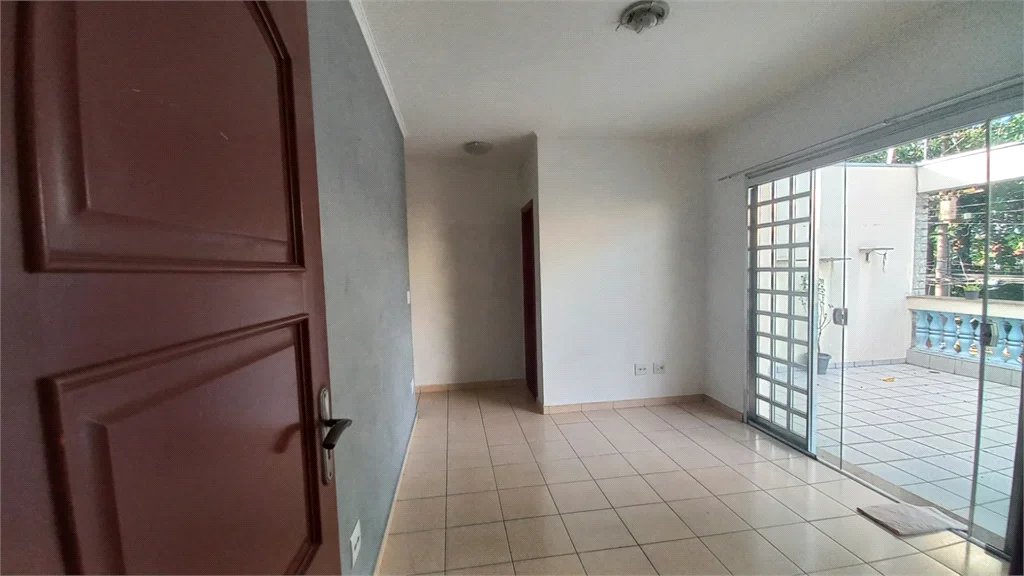 Casa para alugar com 3 quartos, sendo 1 suíte, em Jardim Bonfiglioli, São Paulo, SP
