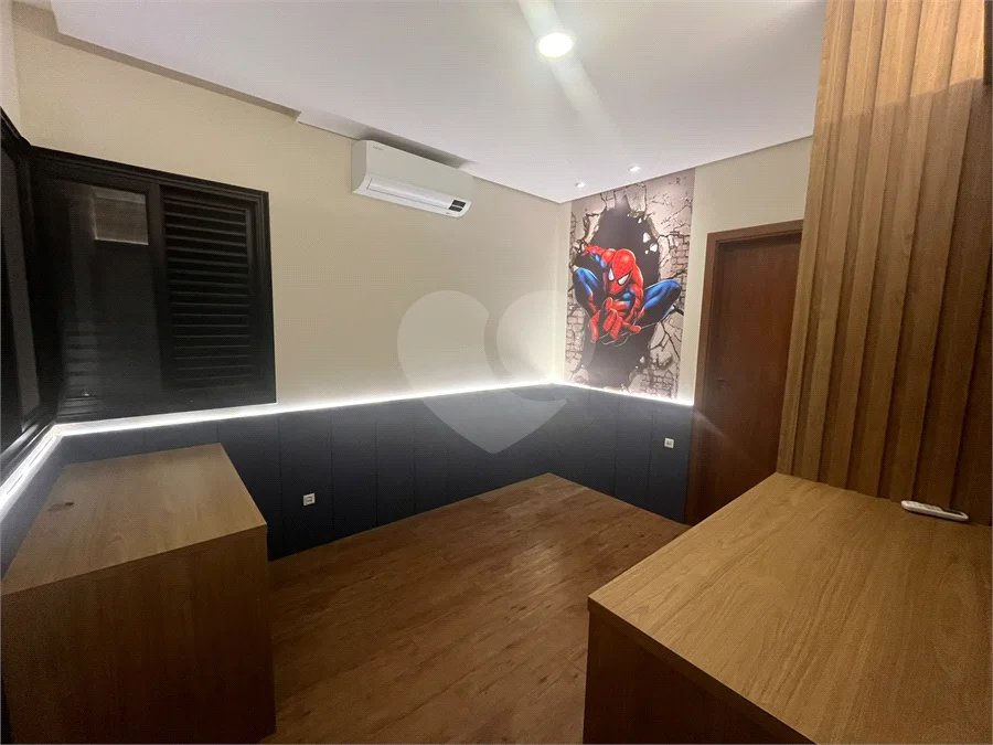 Casa de Alto Padrão à Venda – Condomínio Terra Magna | Indaiatuba/SP - Sofisticação, conforto e funcionalidade. Este magnífico sobrado possui 300 m² de área construída em um terreno de 420 m², com ambientes amplos, integrados e acabamentos de alto padrão. Destaques do imóvel - 4 dormitórios, sendo 3