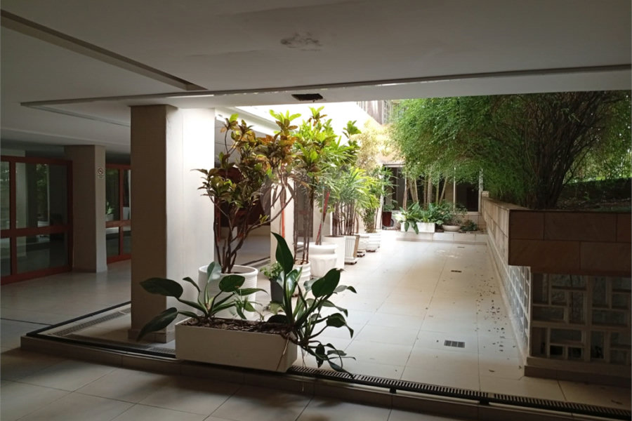 More perto dos melhores cafés, galerias e do agito cultural de Pinheiros, sem abrir mão do sossego de um lar completo, ventilação e luz natural;