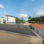 Casa a venda no Planalto Paulista, 2 suítes, 4 vagas, 230 m², quintal e localização privilegiada