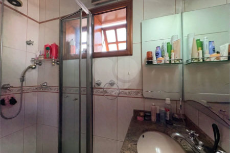 Casa a Venda no Condomínio Vista Alegre - Sede em Vinhedo/SP