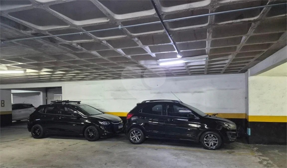 Apartamento reformado de 92 m² no Baeta Neves, com 2 dormitórios, 1 suíte, sala ampliada, área gourmet, 2 vagas, planejados e lazer completo.