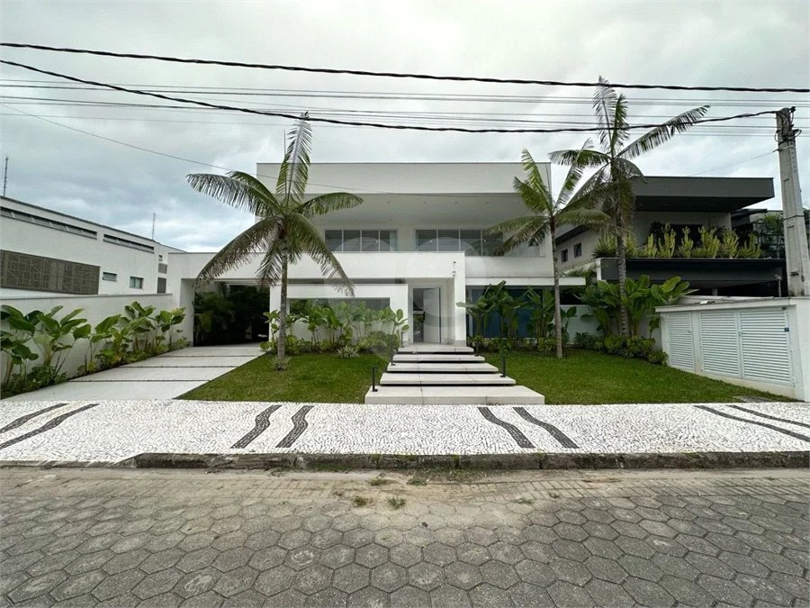Casa à venda com 6 suítes em Riviera de São Lourenço, Bertioga, SP