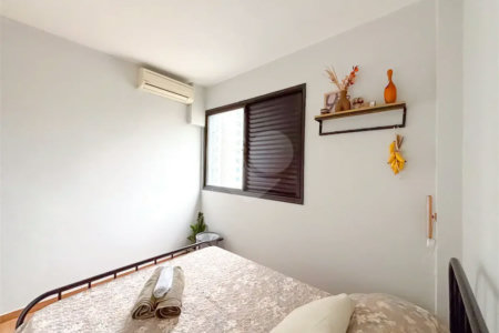 Apartamento de 80m² a venda e locação em Moema - 02 dorm, 02 Banheiros 01 Vaga