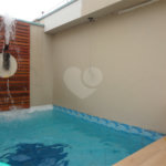 COBERTURA COM PISCINA E CHURRASQUEIRA NA CASA VERDE.
