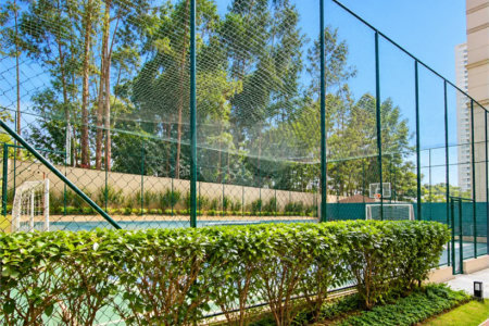 Apartamento de 106 m² no Auge Home Resort, porteira fechada, com 3 dormitórios, 1 suíte, varanda gourmet, 2 vagas, depósito e lazer completo.
