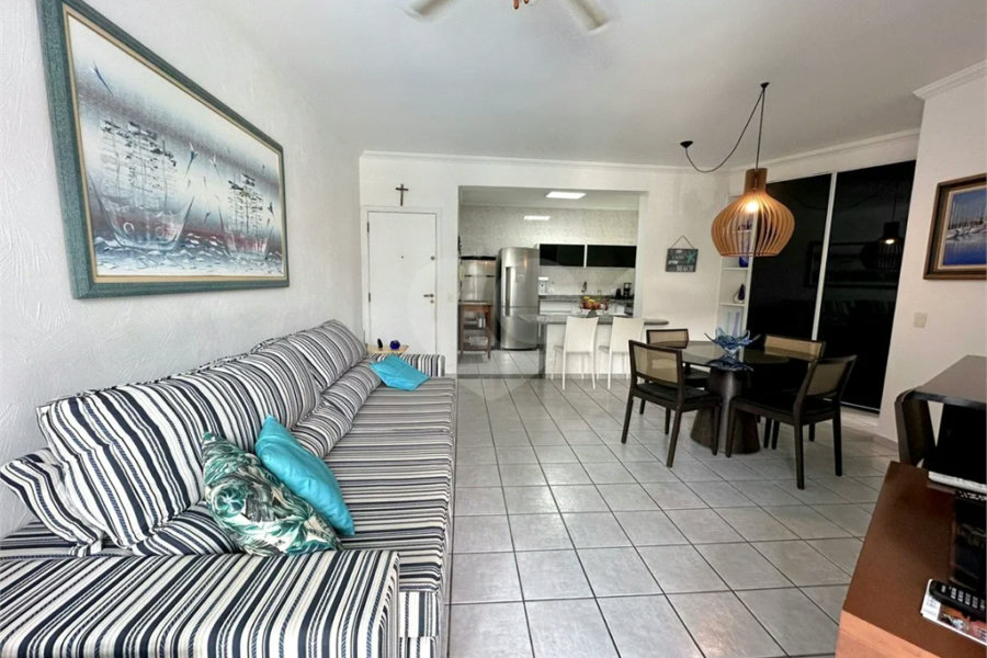 Apartamento à venda com 3 quartos, sendo 1 suíte,  em Riviera de São Lourenço, Bertioga, SP