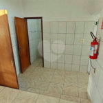 ?Oportunidade Única em São Carlos: Salão Comercial + Casa Independente nos Fundos – Ideal para Investidores!