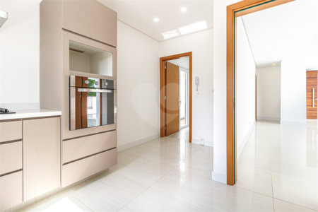 Casa à venda com 4 suítes no condomínio Villagio Quadrifolio, São Paulo - SP