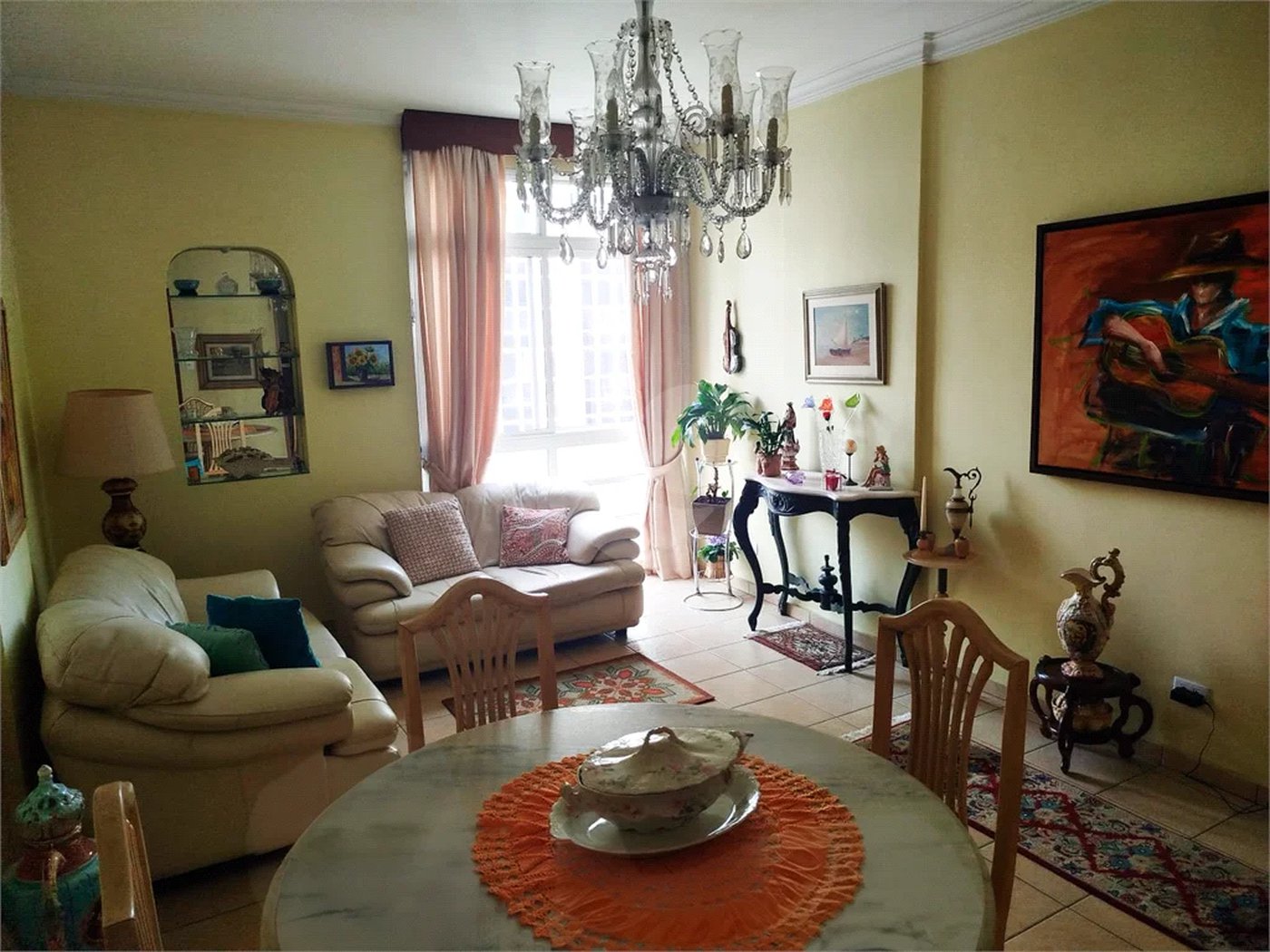 Apartamento em Higienópolis com 2 dormitórios