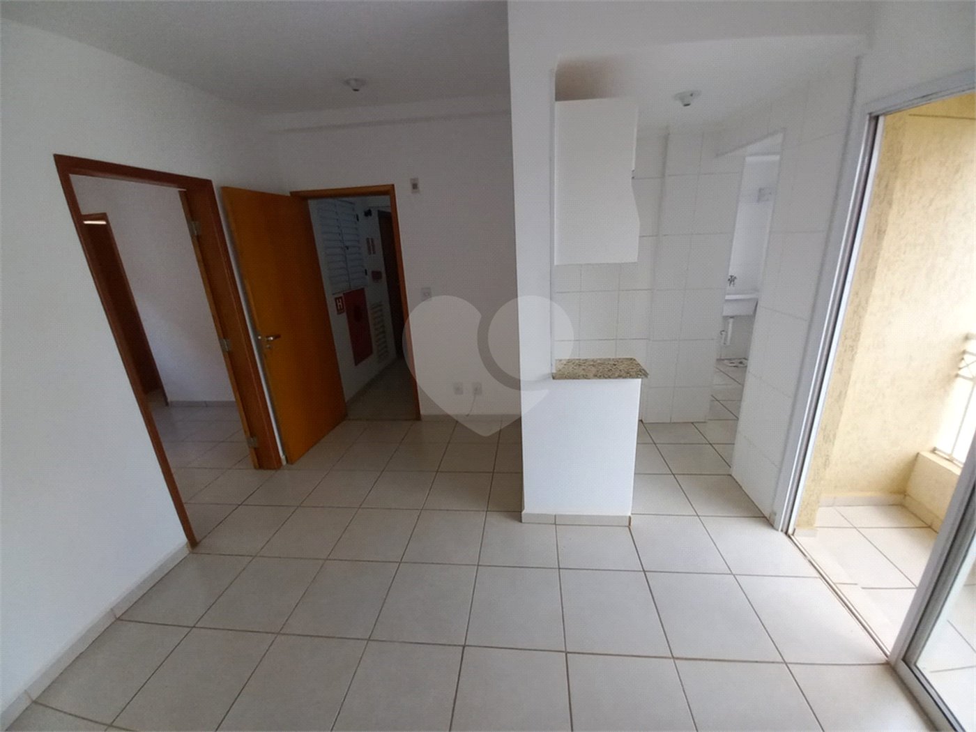 Apartamento no Condomínio Veneza