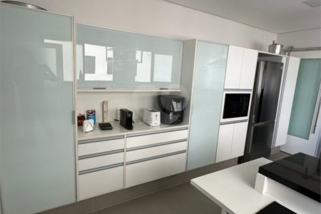 Apartamento 193m² locação no Paraíso, 3 suites, escritório, varanda, reformado, mobiliado, 4 vagas