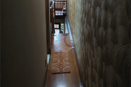 Casa com dois pavimentos na Barra Funda: