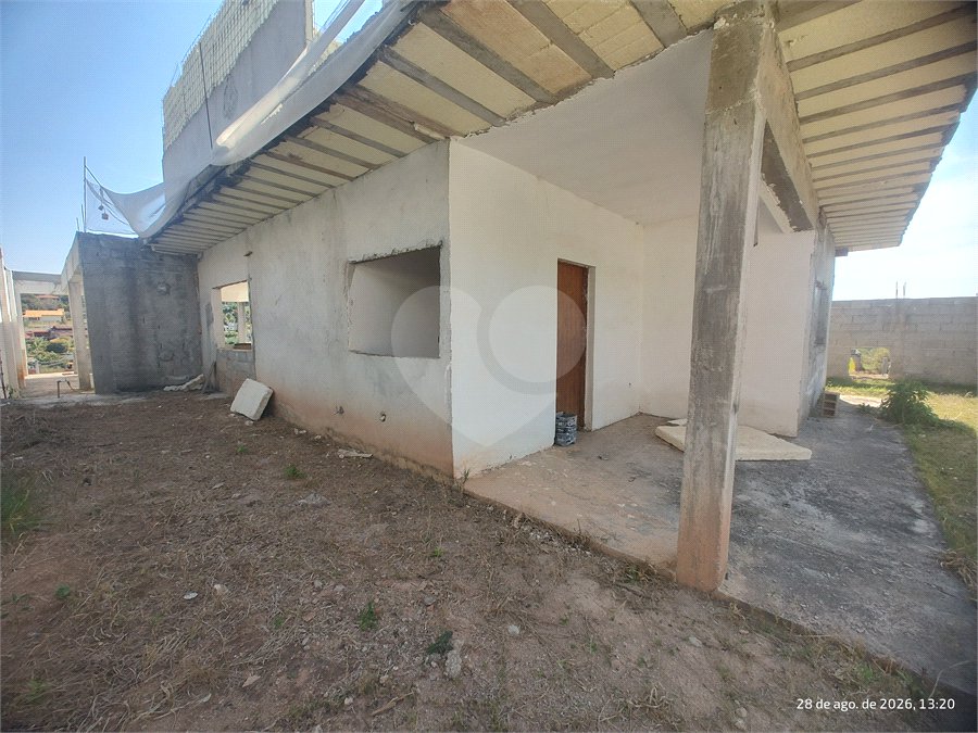 Terreno 810 metros à venda em Atibaia com projeto aprovado exclusivo de alto padrão com construção inacabada