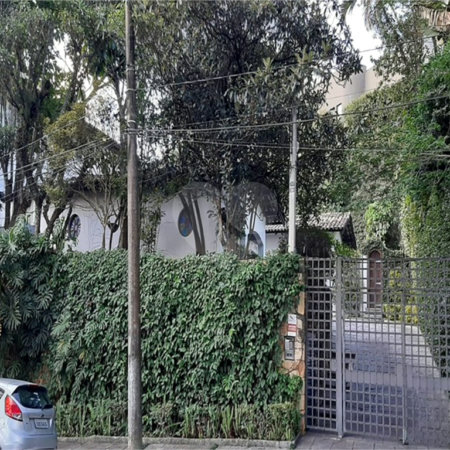 Casa à venda com 5 quartos, sendo 2 suítes,  em Jardim Guedala, São Paulo, SP