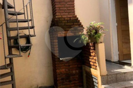 Sobrado à venda com 4 quartos, sendo 2 suítes, em Jardim Campo Limpo, São Paulo, SP