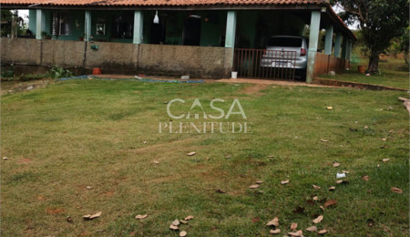 Chácara à venda com 3 quartos, sendo 1 suíte,  em Área Rural de Sarapuí, Sarapuí, SP