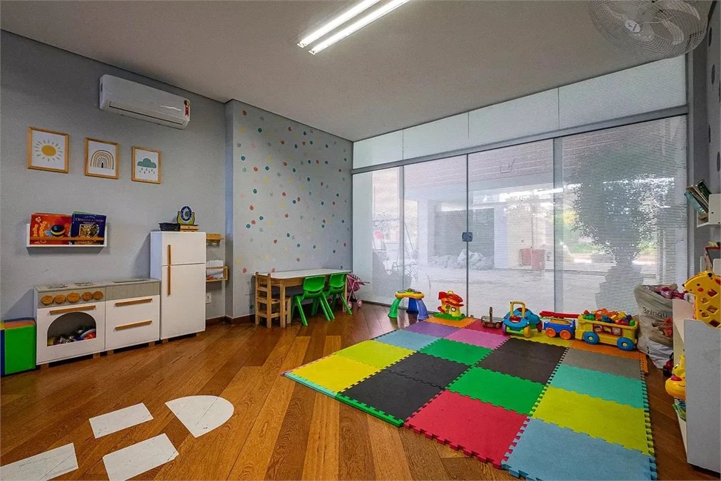 Apartamento à venda com 3 quartos, sendo 1 suíte,  em Jardim das Bandeiras, São Paulo, SP