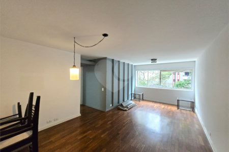 Apartamento à venda com 3 quartos, sendo 1 suíte, em Indianópolis, São Paulo, SP