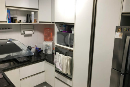 Casa à venda com 3 quartos, sendo 1 suíte, no condomínio Dolce Villa Anália Franco, São Paulo - SP