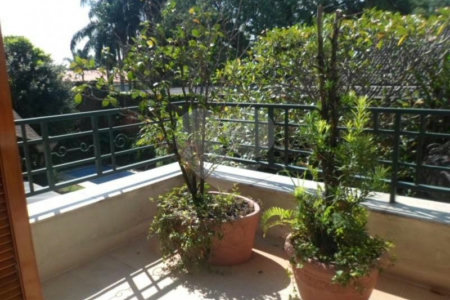 Casa à venda com 4 suítes no condomínio Jardim das Azaléias, São Paulo - SP