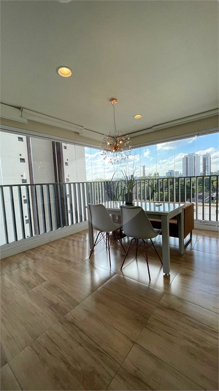 Apartamento à venda com 4 quartos, sendo 2 suítes, em Pinheiros, São Paulo, SP