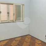 Casa à venda com 3 quartos, sendo 1 suíte, em Vila Progresso, Araraquara, SP