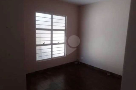 Casa Térrea à venda com 2 quartos em Jardim Sandra, Sorocaba, SP