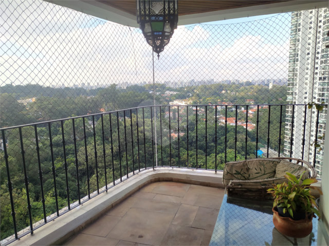 Apartamento à venda com 4 suítes em Jardim Marajoara, São Paulo, SP