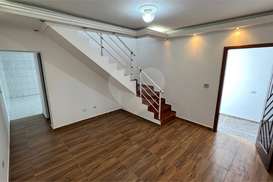 Sobrado à venda com 3 quartos em Vila Nova Cachoeirinha, São Paulo, SP
