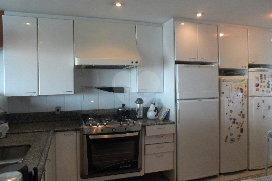 Sobrado à venda com 4 quartos, sendo 3 suítes, em Jardim São Paulo(zona Norte), São Paulo, SP