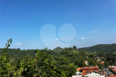 Casa à venda com 3 quartos, sendo 1 suíte, no Centro, Guararema, SP