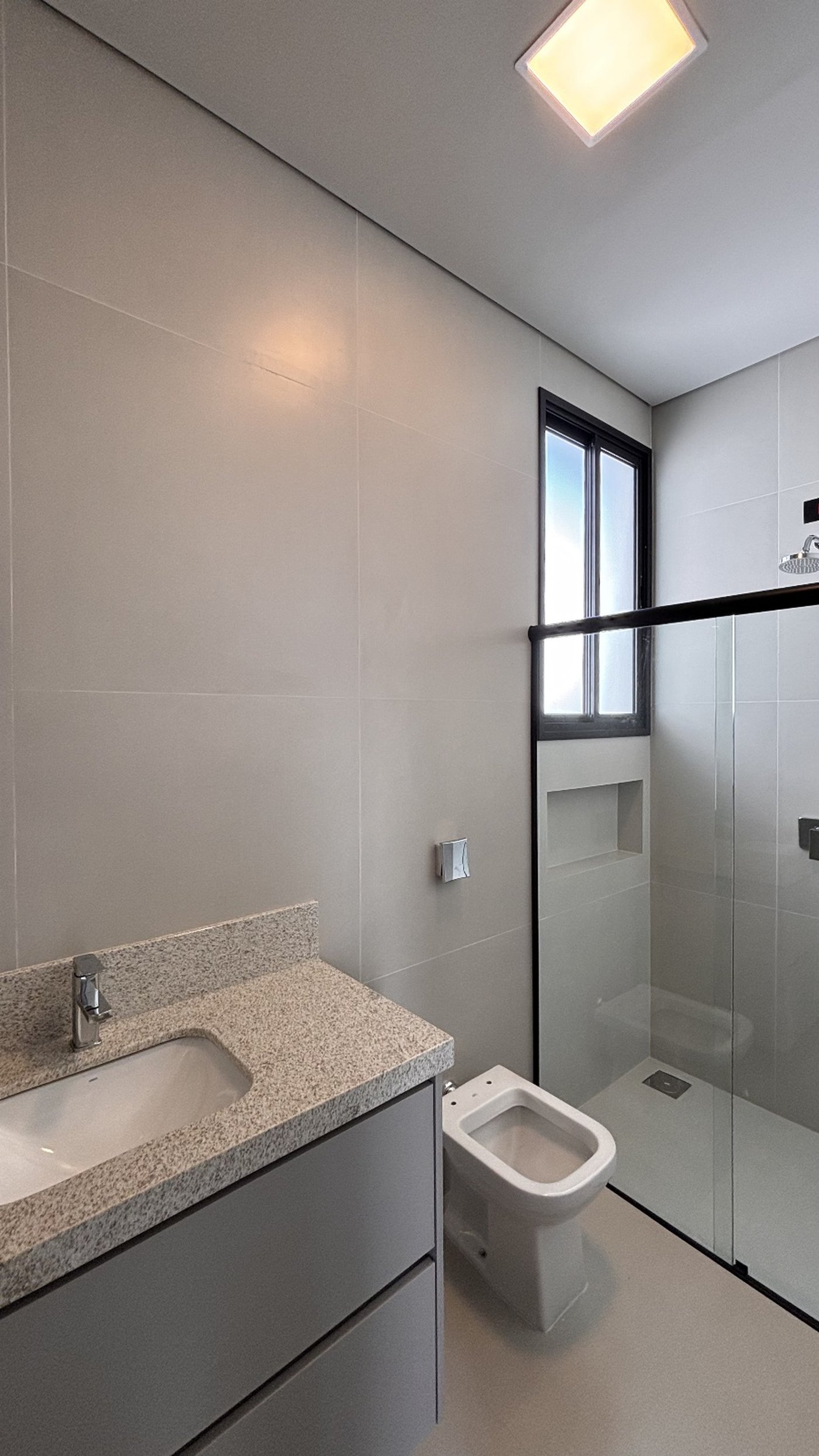 Casa à venda com 4 quartos, sendo 2 suítes, no condomínio Residencial Damha Belvedere, Presidente Prudente - SP