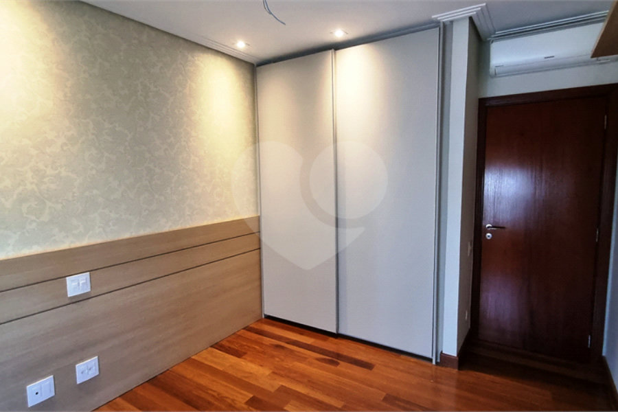 Apartamento à venda com 4 quartos, sendo 3 suítes, em Santana, São Paulo, SP