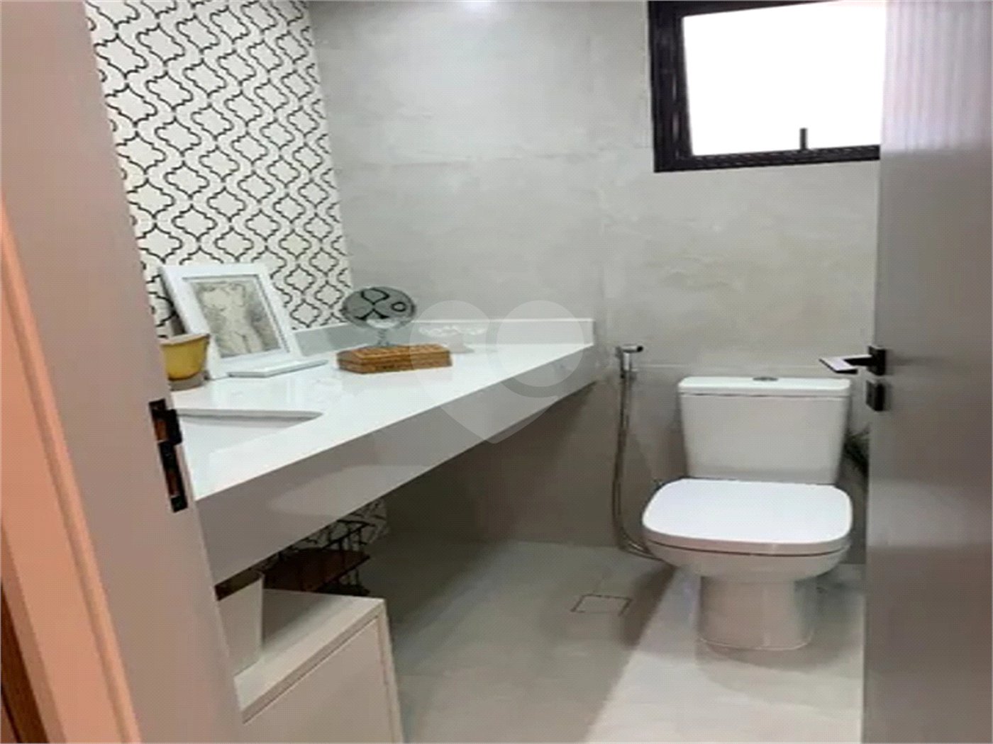 Apartamento à venda com 3 quartos, sendo 1 suíte, em Cidade São Francisco, São Paulo, SP