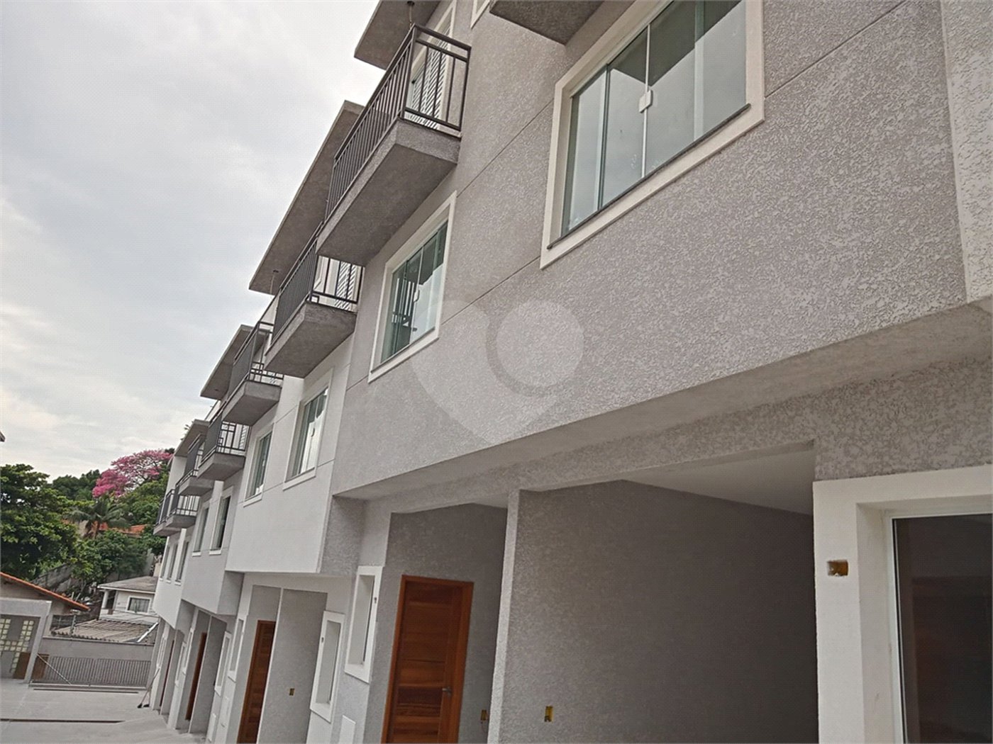 Casa à venda com 2 suítes no condomínio Residencial Napoles, São Paulo - SP