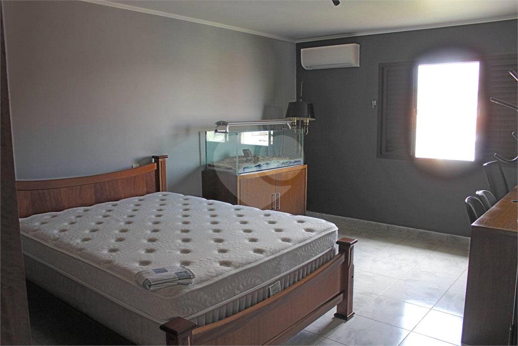 Sobrado à venda com 4 quartos, sendo 2 suítes, em Vila das Mercês, São Paulo, SP